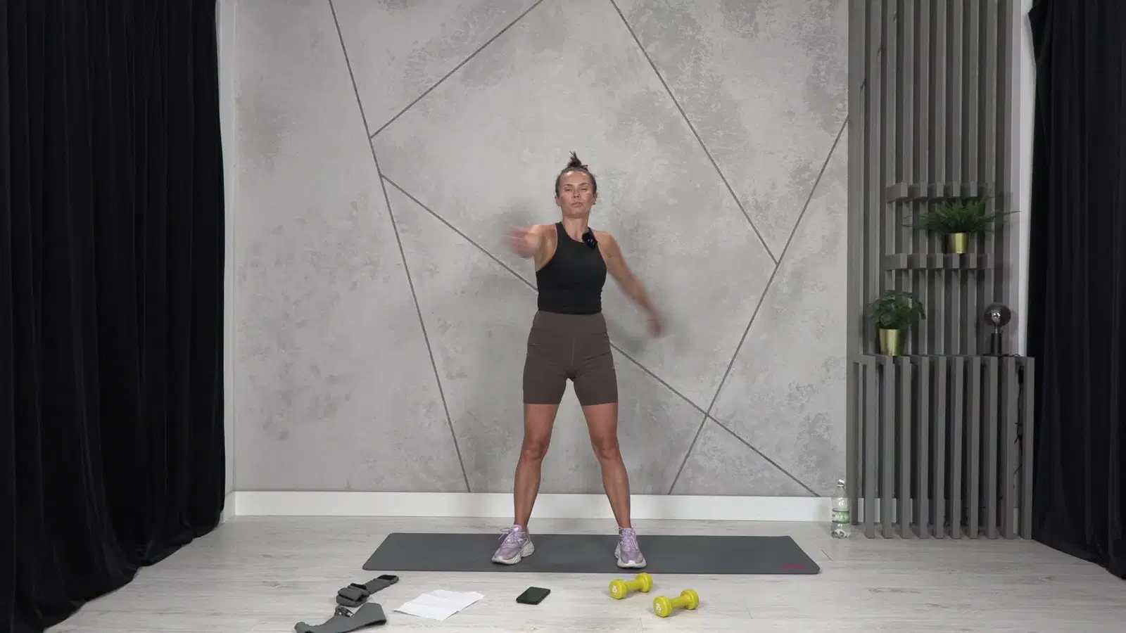 Kadr z treningu Cardio & Brzuch - 2 tygodnie mocy - dzień 12