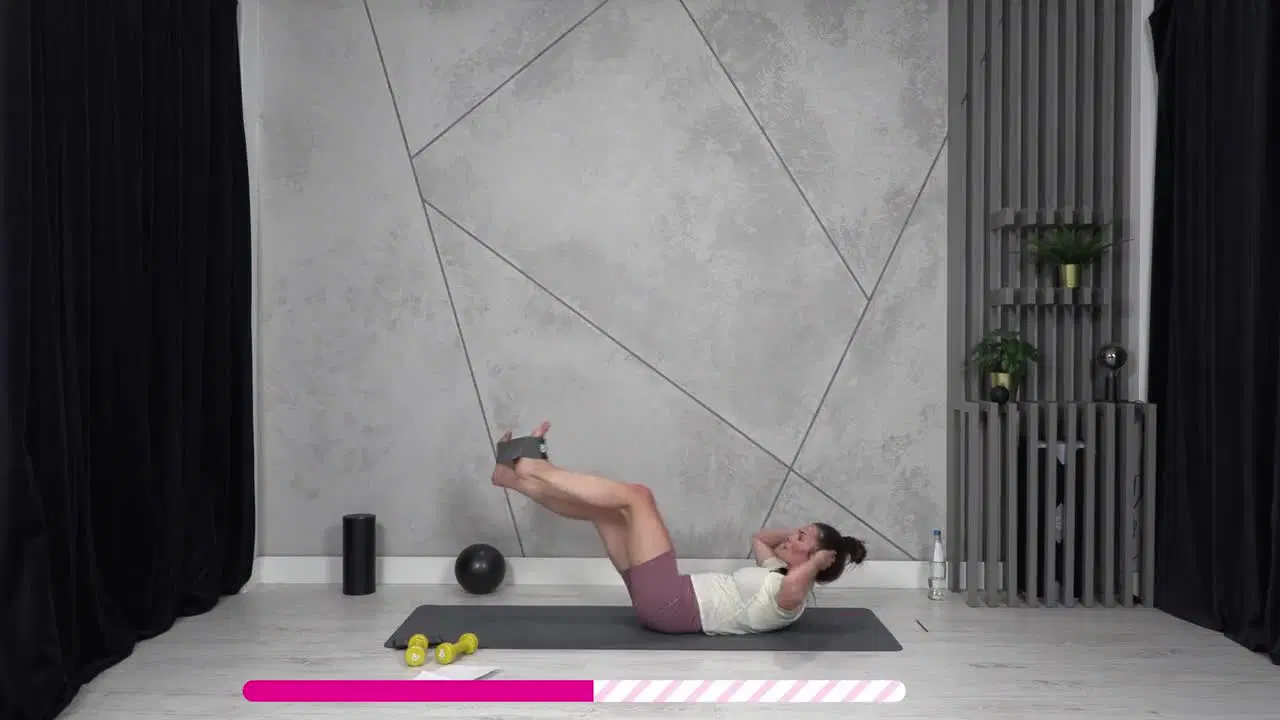 Kadr z treningu Nowa Ja - cardio w równym tempie ze sprzętem
