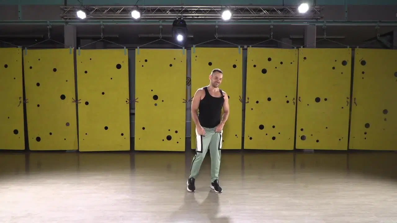 Kadr z treningu Fit Dance Mario - sprawność i tempo