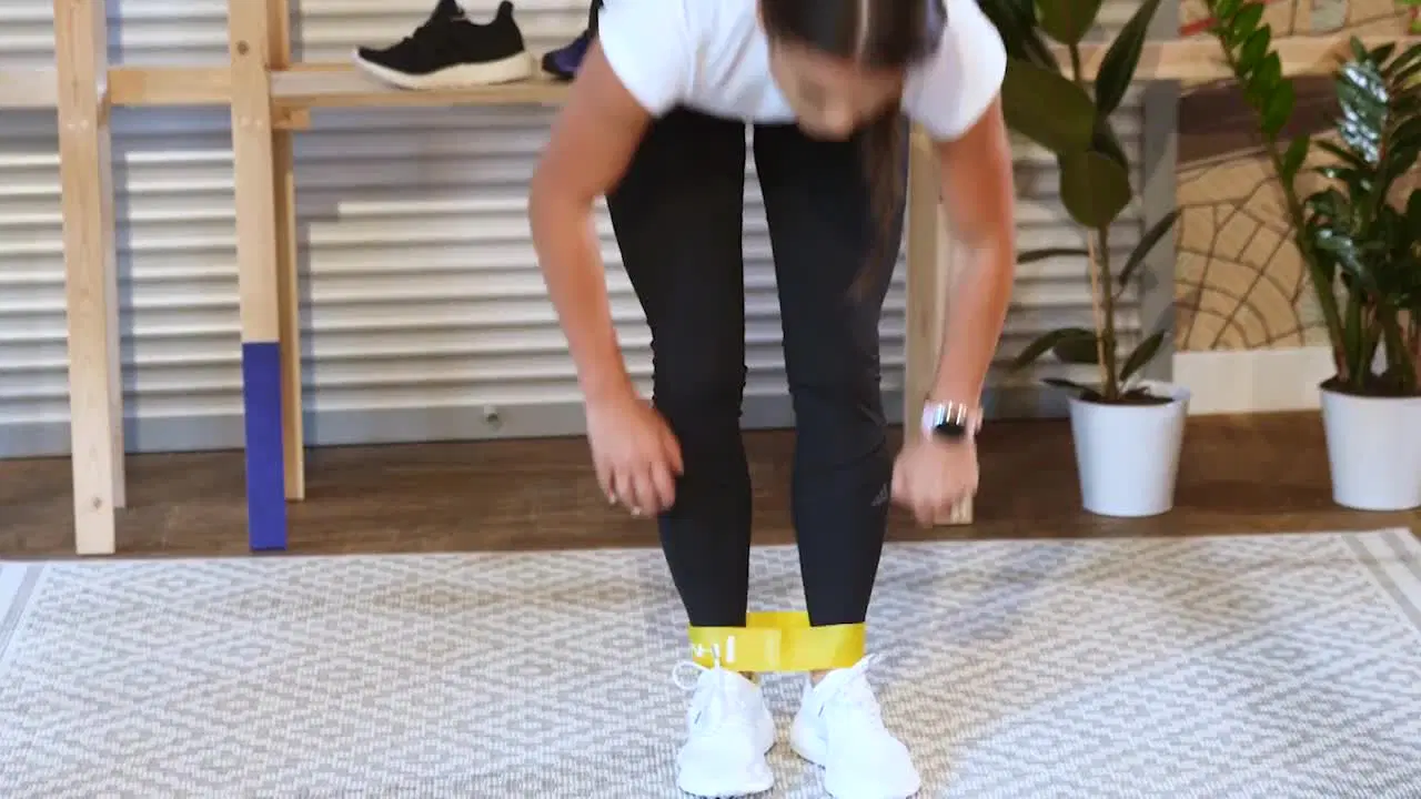 Kadr z treningu Cardio i Wzmacnianie i wzmacnianie dla mam