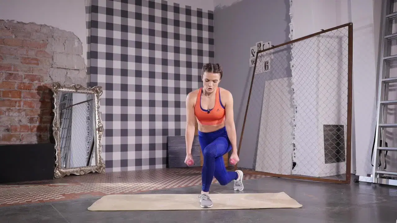 Kadr z treningu Smukłe uda z ciężarkami - cardio i stabilizacja