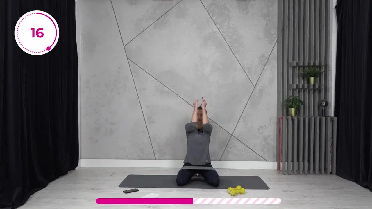 Kadr z treningu POWER MIX Każdy trening inny - moc i równowaga