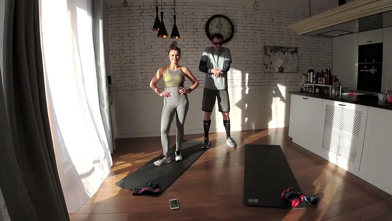 Kadr z treningu Body Killer z Hip Bandem - interwał funkcjonalny
