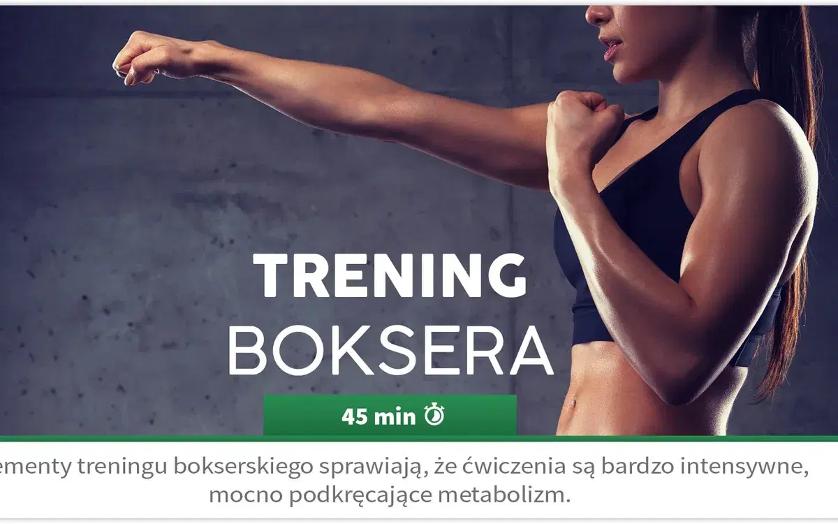 Kobieta wykonująca trening bokserski
